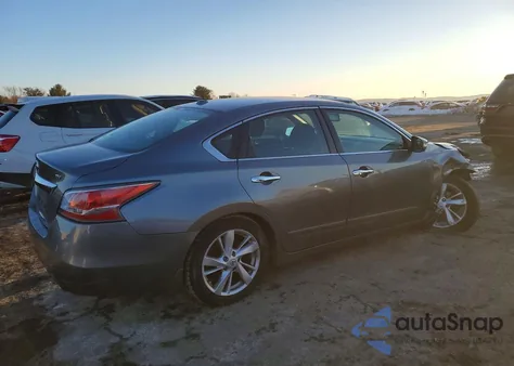 2015 Nissan Altima 2.5 z USA, uszkodzony, nr VIN 1N4AL3AP0FC473581